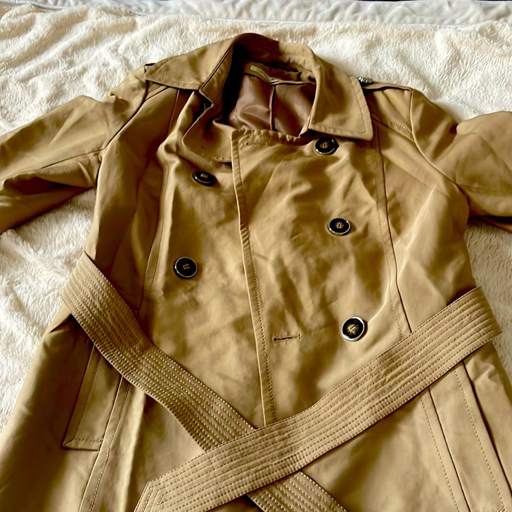 Nice Kenneth Cole trench rain jacket tan beige size medium M